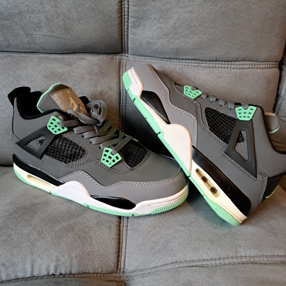 Nike Air Jordan 4s IV Reps